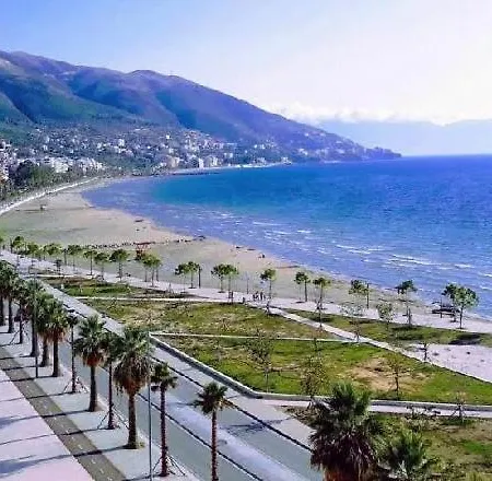 By The 아파트 Vlorë